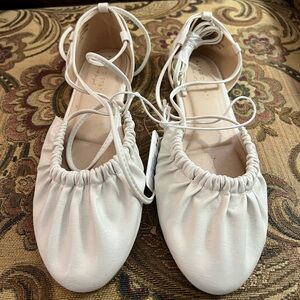 BNWT Altar’d State Laney Ballet Slippers in White Size 10 Vegan Leather Straps